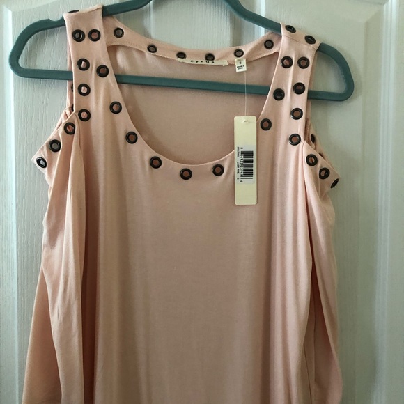 Cyrus Light Pink 3/4 Sleeve Cold Shoulder Top Size Small - Picture 3 of 8